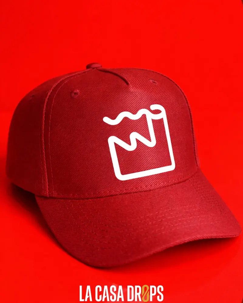 Boné personalizado produzido pela La Casa Drops — drop 1